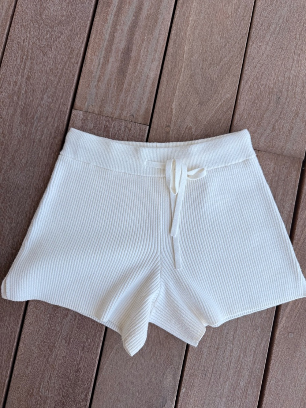 Abercrombie Ribbed Knit Drawstring Shorts — White